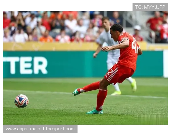 32岁神锋双响，孔帕尼带队击败世俱杯冠军豪取6连胜，孔帕尼世界波视频